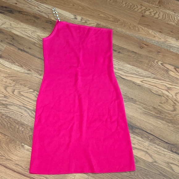 House of Harlow 1960 Dresses & Skirts - House of Harlow 1960 Hot Pink One Shoulder Rhinestone Chain Strap Mini Dress S